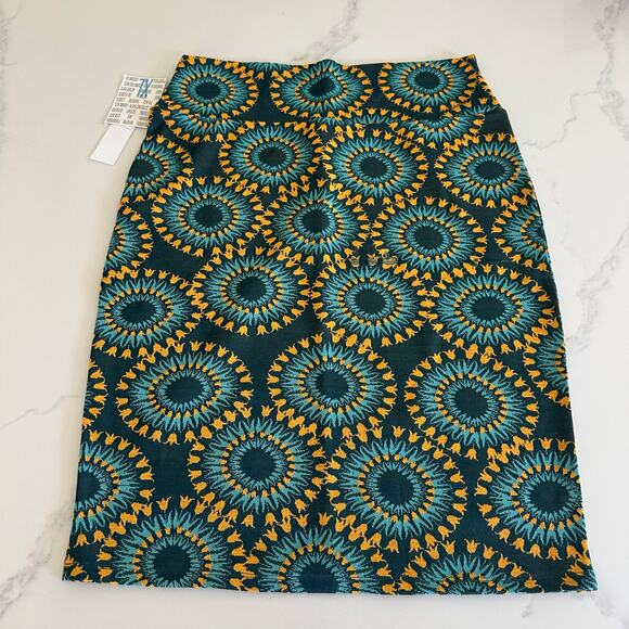 NWT LuLaRoe Skirt Size XL - Picture 2 of 3